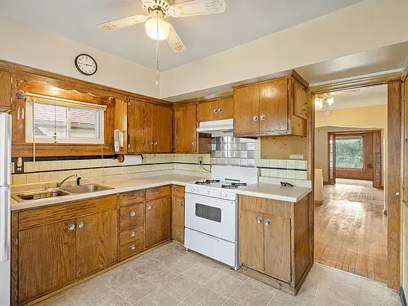 735 Buchanan St NE, Minneapolis, MN 55413