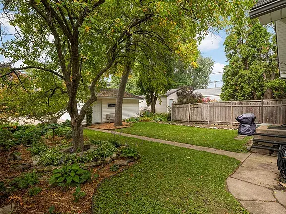 5248 43rd Ave S, Minneapolis, MN 55417