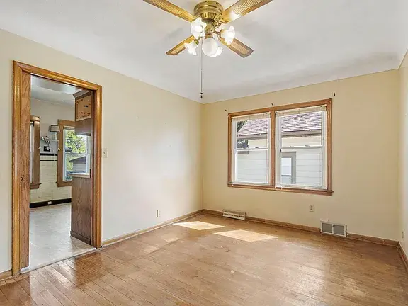 735 Buchanan St NE, Minneapolis, MN 55413