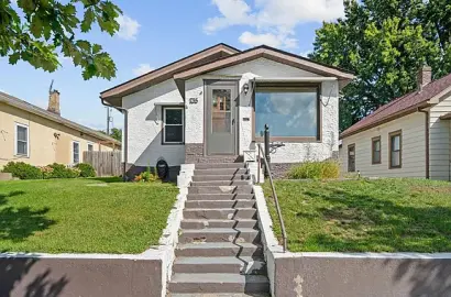 735 Buchanan St NE, Minneapolis, MN 55413