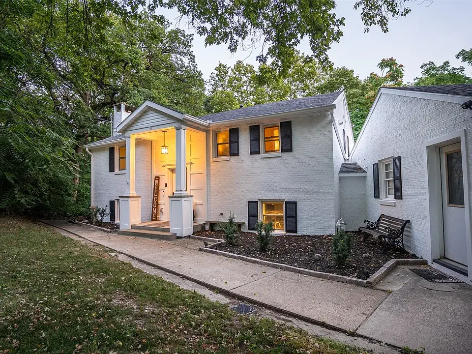 2816 Gilmore Ave, Des Moines, IA 50312