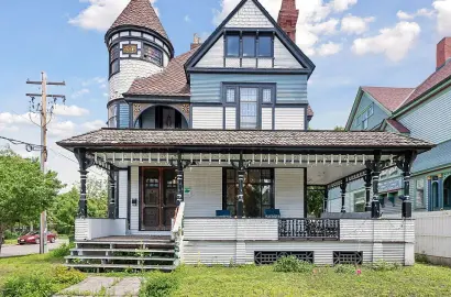 1601 Park Ave, Minneapolis, MN 55404